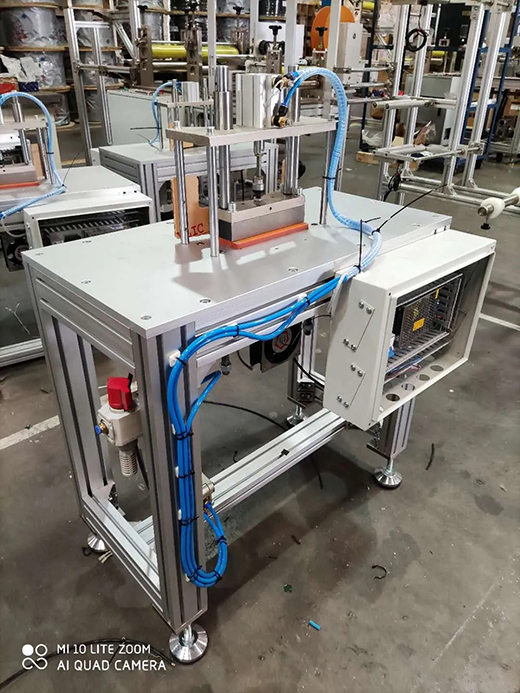 9001cc金沙以诚为本KN95口罩封边机